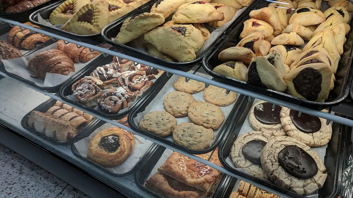 Brownings – bakery in Stewarton town centre